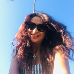 Meet your Posher, Juliana